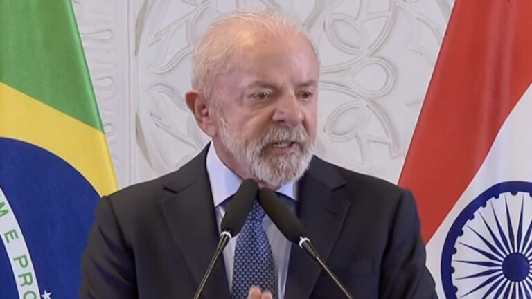 Lula anuncia visita à Acadêmicos de Niterói após retorno ao Brasil