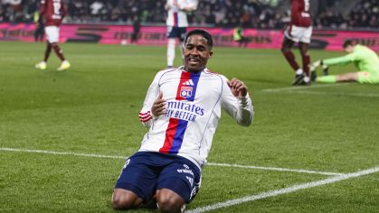 Endrick marca gol decisivo em Lyon e se destaca na Copa da França