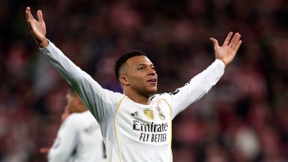 Mbappé brinca sobre jogar a Libertadores e aguarda convite de Vini Jr
