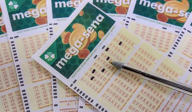 Mega-sena acumula e sorteio pode pagar R$ 62 milhões neste sábado