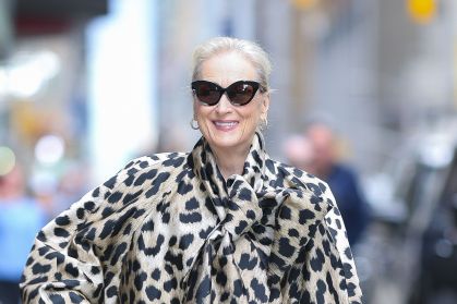 Meryl Streep aposta em óculos da marca brasileira na turnê do filme O Diabo Veste Prada 2