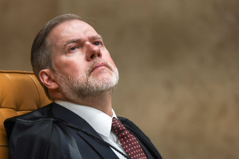 Como funciona o processo de impeachment de ministro do stf