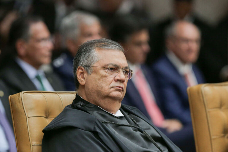 Entidades jurídicas defendem manutenção dos penduricalhos no serviço público