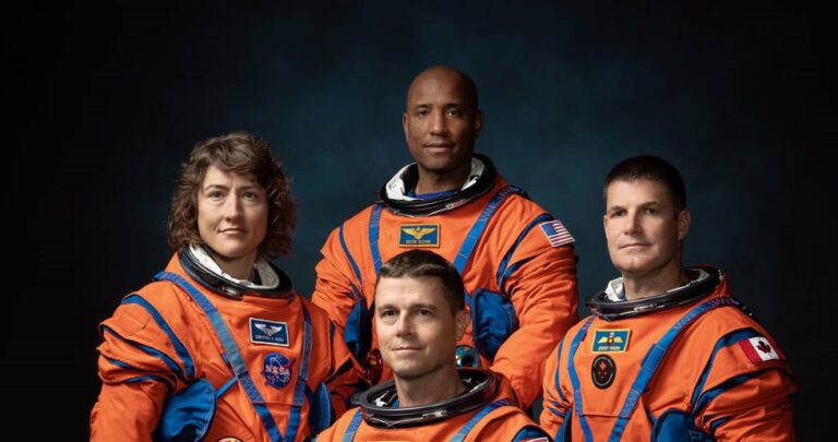 Victor Glover marca história na Nasa ao orbitar a lua