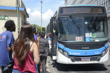 Lei no Rio de Janeiro reforça combate a abuso contra mulheres no transporte público