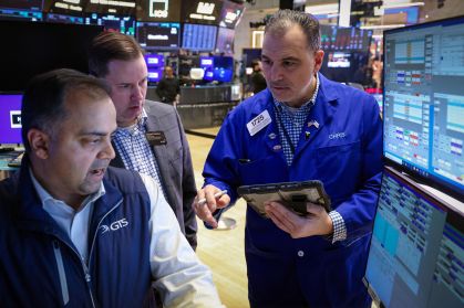 Wall Street registra baixa com pressão no setor de tecnologia