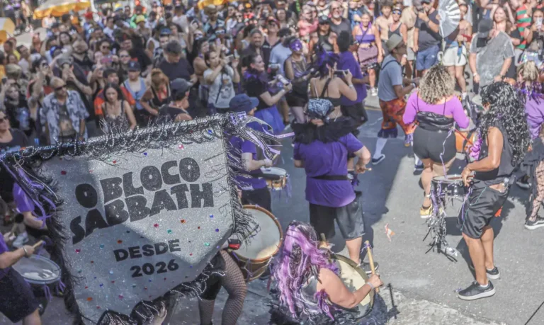 Bloco em São Paulo une clássicos do Black Sabbath a ritmos brasileiros no carnaval