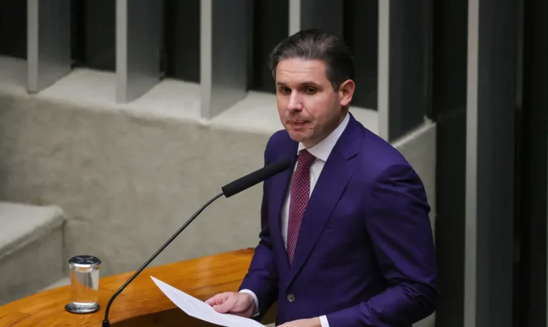 Acordo entre Motta e governo viabiliza votação do PL Antifacção nesta terça