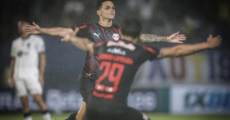 Red Bull Bragantino mantém invencibilidade ao vencer Atlético-MG no Brasileirão