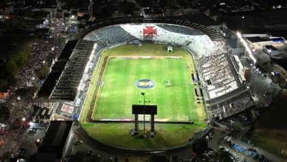 Vasco e Botafogo duelam no Carioca com transmissão ao vivo