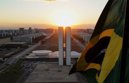 Brasília completa 66 anos em meio à crise financeira e cancelamento de festa