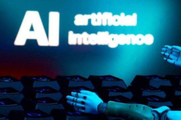 Brasil lidera adoção de IA industrial com 66% das empresas integrando tecnologia