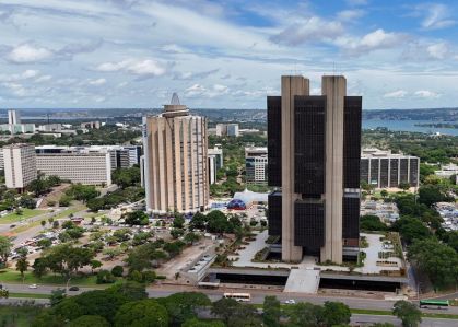 Banco central mantém projeção de crescimento do pib em 1,6% para 2026