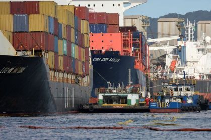 Taxas elevadas no porto de Santos dificultam comércio exterior brasileiro