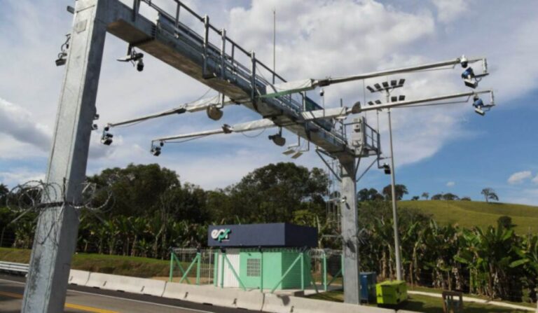 Deputados do Paraná buscam barrar tarifa integral em pedágios eletrônicos