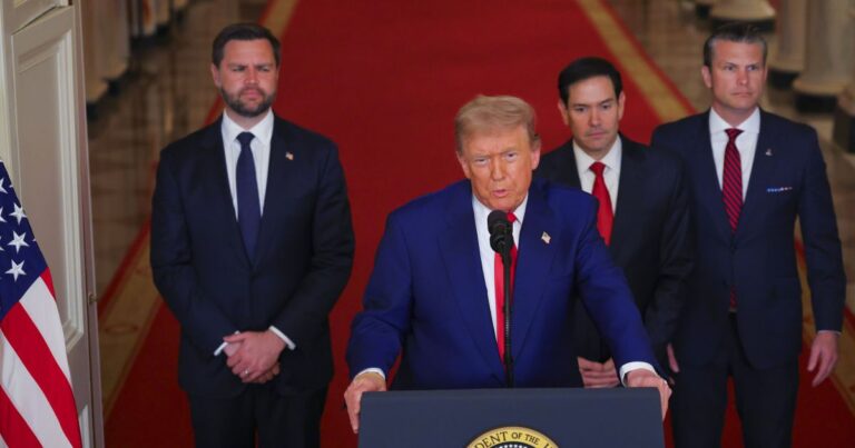 Donald Trump e o declínio da liderança democrática dos Estados Unidos