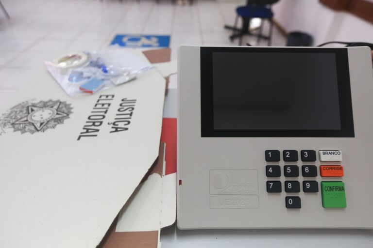 pl e pt lideram distribuição de verbas e tempo de tv nas eleições de 2026