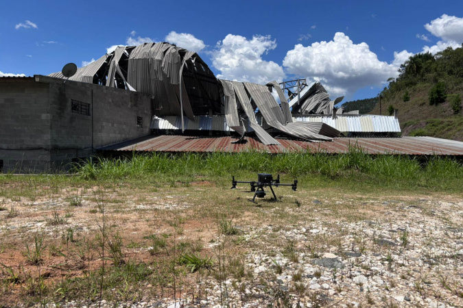 Downburst causa estragos localizados no Paraná com ventos intensos