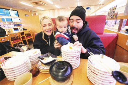 Yudi Tamashiro relata a rotina real da família no Japão e novos desafios