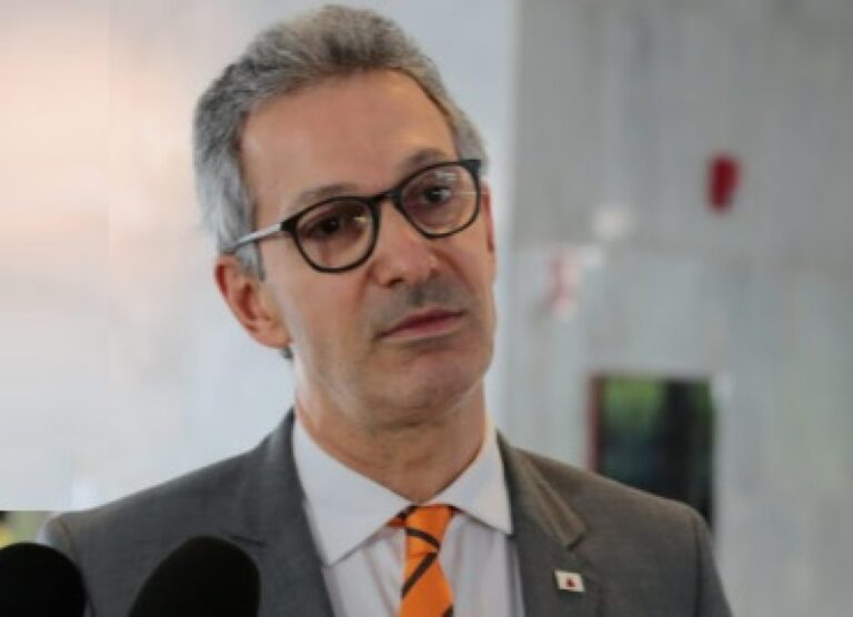 Romeu Zema critica ministros do STF no caso Banco Master e convoca ato na Paulista