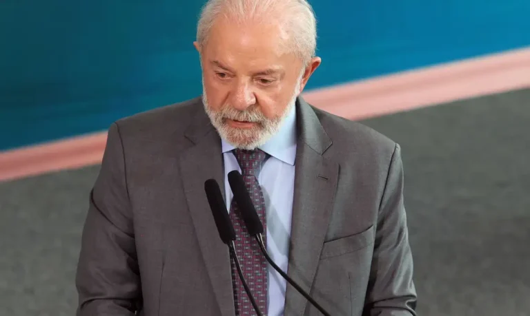 Lula critica uso da força por nações ricas para invasões