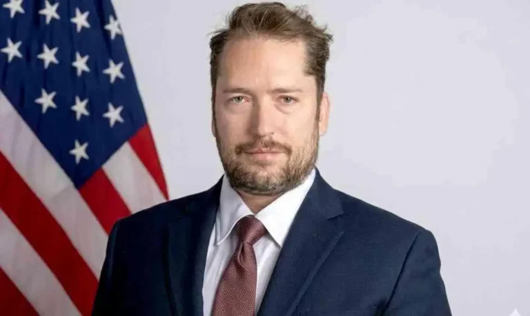 Revogação de visto de assessor de Trump gera tensão diplomática entre Brasil e EUA