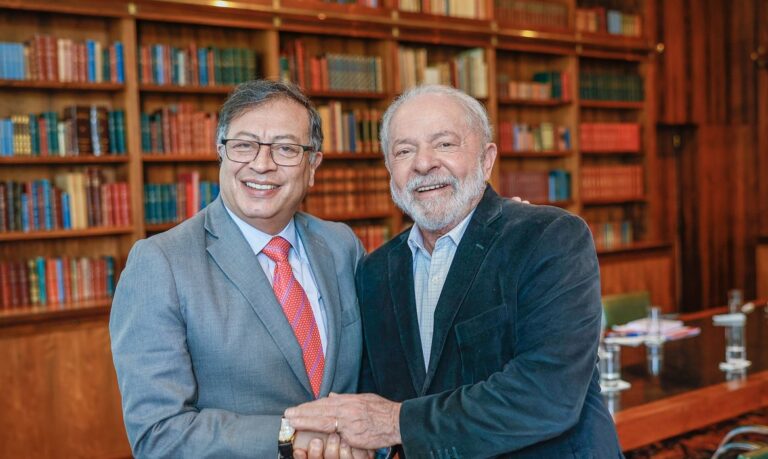 Brasil e Colômbia reforçam compromisso na defesa da democracia em evento de abril
