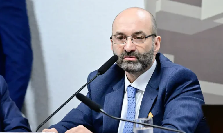 Fundador da Reag afirma ausência de ligação com PCC em depoimento à CPI do Crime