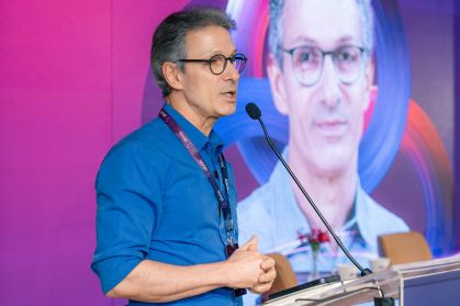 Zema renuncia ao governo de Minas Gerais para disputar Presidência