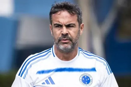 Cruzeiro enfrenta desafio na defesa sob comando de Artur Jorge