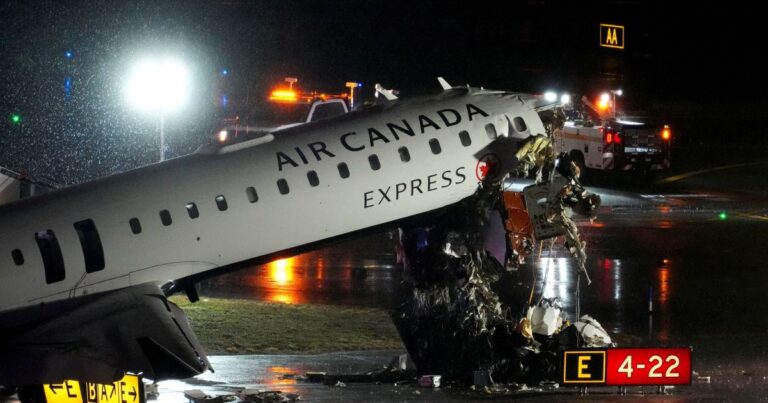 Áudio revela alerta de bombeiro antes de colisão em LaGuardia