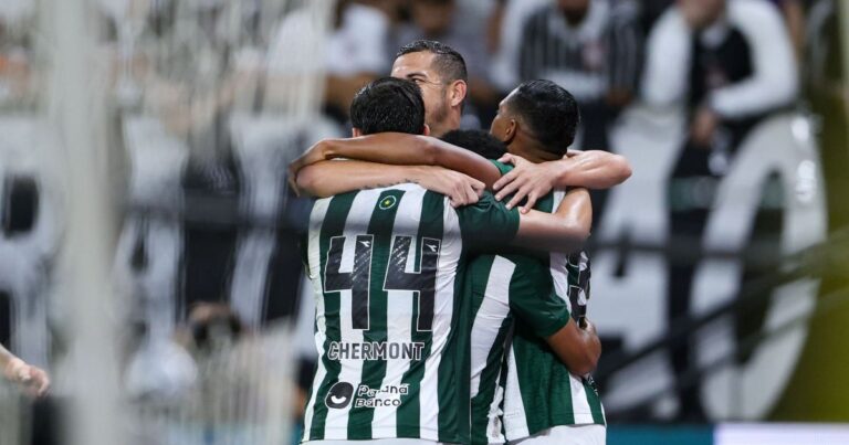 corinthians sofre derrota em casa diante do coritiba no brasileirão