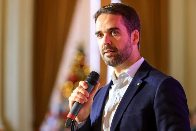Eduardo Leite lança manifesto e oficializa pré-candidatura ao Planalto em 2026