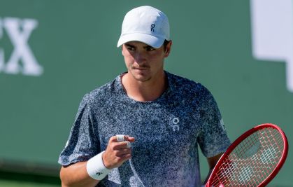 João Fonseca avança em Indian Wells após virada emocionante sobre Khachanov