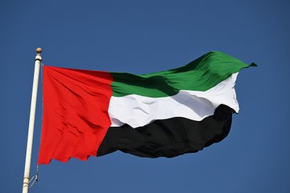 Países do Golfo Pérsico mantêm defesa ativa um mês após início do conflito