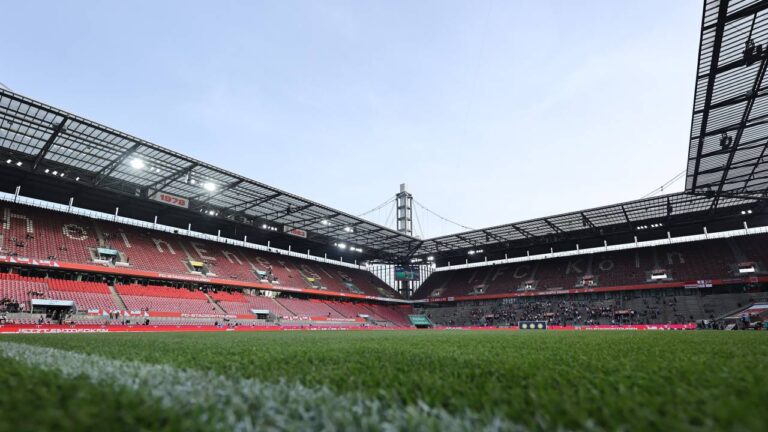 Colônia e Borussia Mönchengladbach duelam em clássico decisivo na Bundesliga