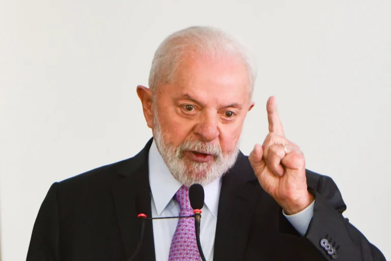 Governo regulamenta medidas para evitar preços abusivos no mercado de petróleo