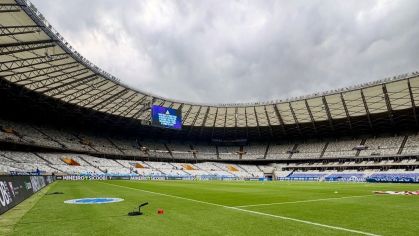 Cruzeiro e Santos enfrentam-se no Mineirão em duelo decisivo do Brasileirão