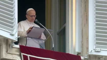 Papa Leão XIV afirma que Deus rejeita guerras e condena uso religioso para conflitos