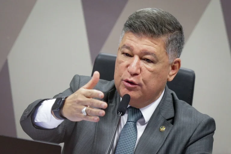 Carlos Viana pedirá depoimento de Daniel Vorcaro ao STF na CPMI do INSS