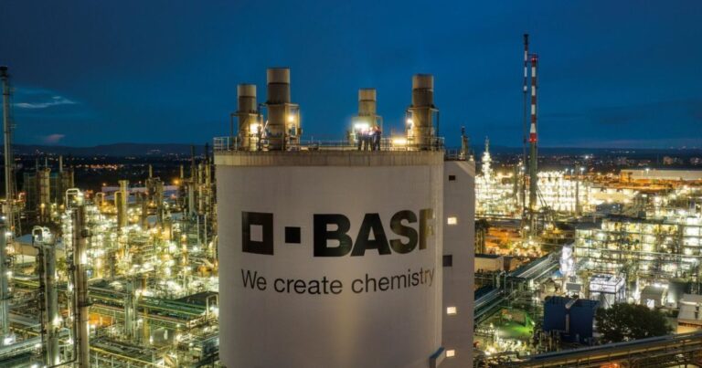 BASF amplia atuação em biológicos com aquisição da AgBiTech