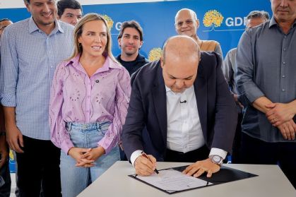 Ibaneis Rocha sai do governo do Distrito Federal em meio a crise do BRB