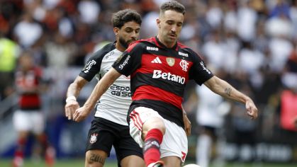 Corinthians e Flamengo disputam confronto decisivo no Brasileirão 2026