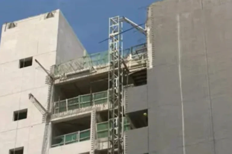 Elevador despenca em obra e causa morte de trabalhador na Paraíba