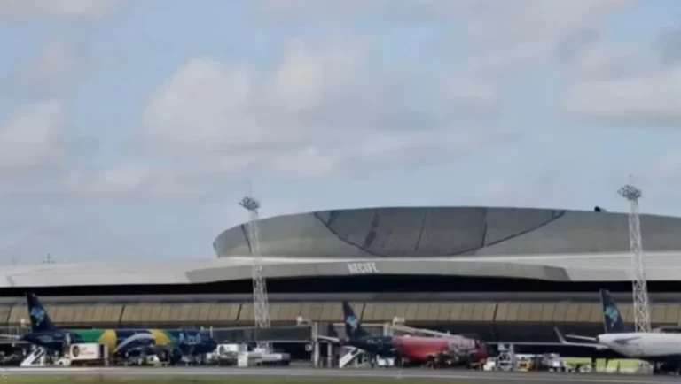 avião faz pouso emergencial no recife por suspeita de bomba