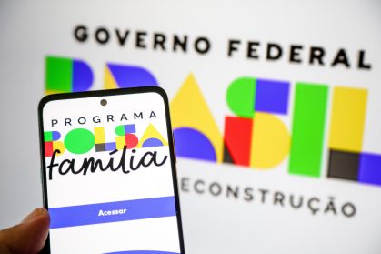 Pesquisa mostra relação entre Bolsa Família e intenção de voto em Lula