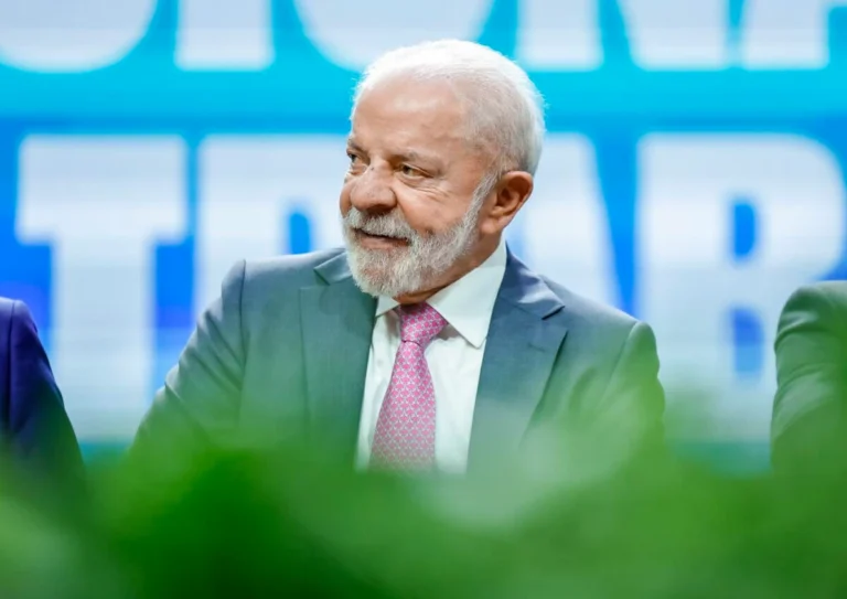 Lula apela a governadores para reduzir icms após zerar impostos do diesel