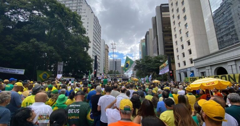 Direita busca unidade em ato político mirando eleição de 2026