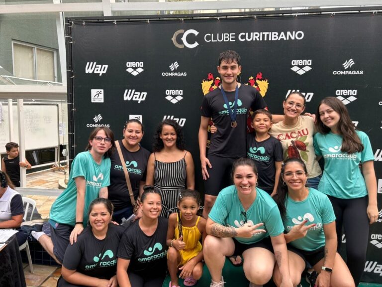 Ponta Grossa conquista destaque com 12 medalhas em torneio regional de natação