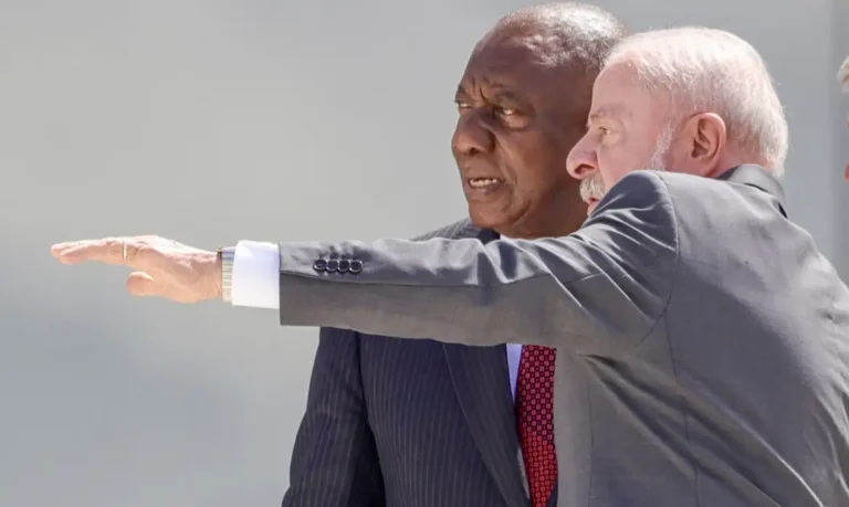 Lula amplia comércio e parcerias com presidente da África do Sul em visita de Estado